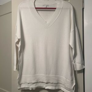NY&CO womens v neck 3/4 sleeve sweater